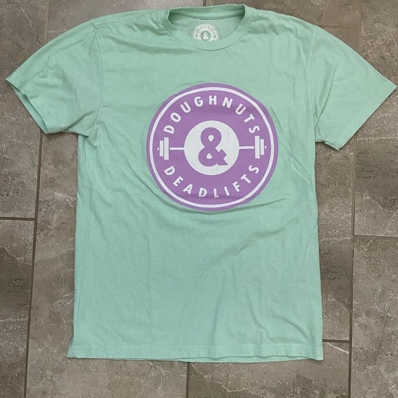 CrossFit tshirt bundle. Rogue fitness and more - Picture 5 of 10